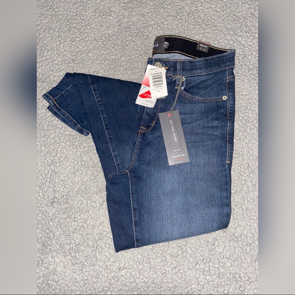 Torrid Jeans- Sky High Skinny ✨NEW✨